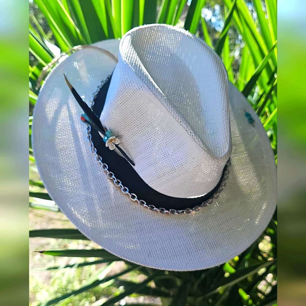 Classic White Ladies Hat